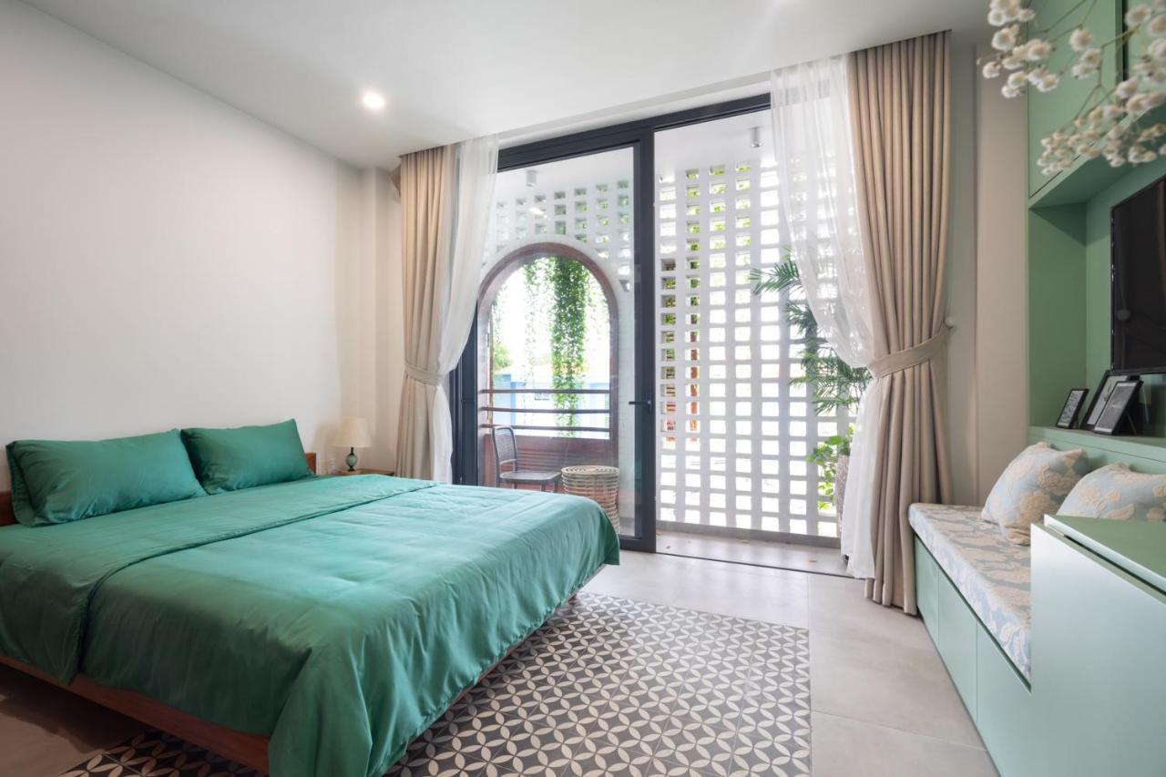 Joohouse Lux Khách sạn